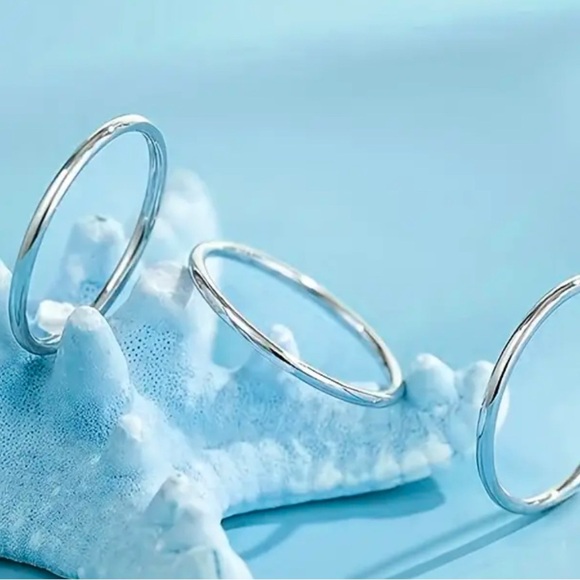 New 3pcs Set 2mm Stainless Steel Stackable Rings for Women - Picture 2 of 5